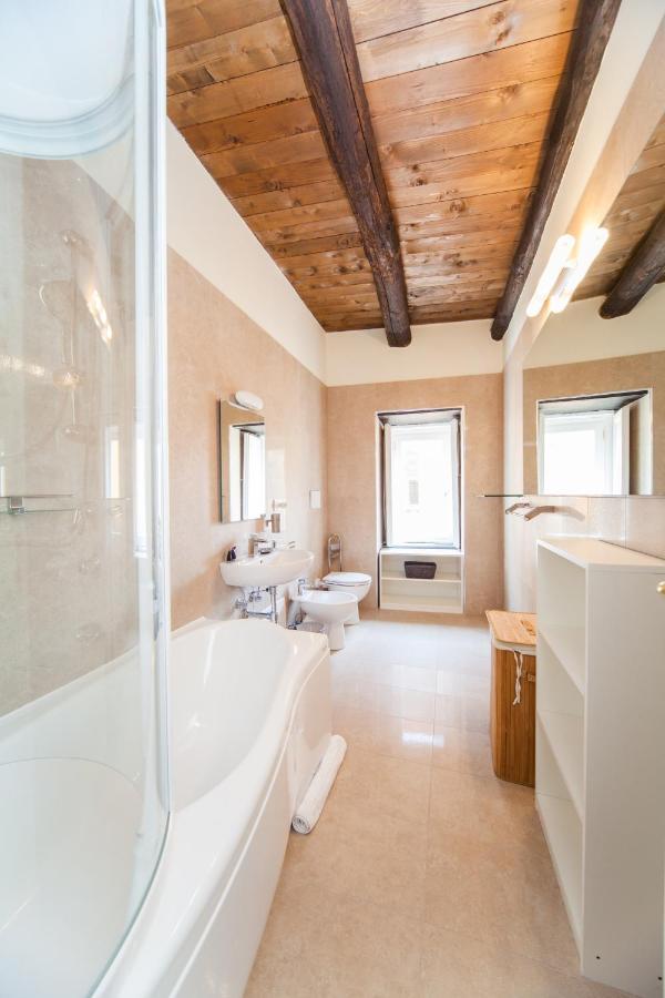 Palazzo Marigliano - Serviced Apartments Наполи Екстериор снимка