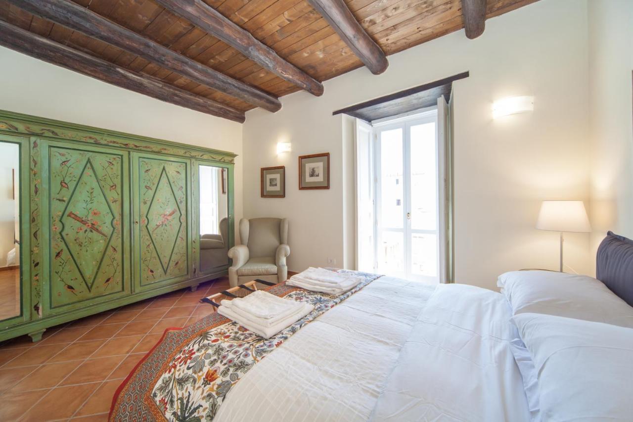 Palazzo Marigliano - Serviced Apartments Наполи Екстериор снимка