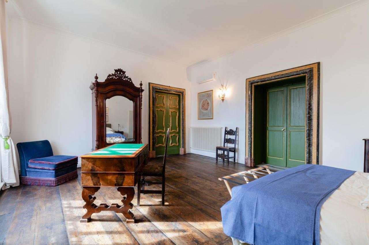 Palazzo Marigliano - Serviced Apartments Наполи Екстериор снимка