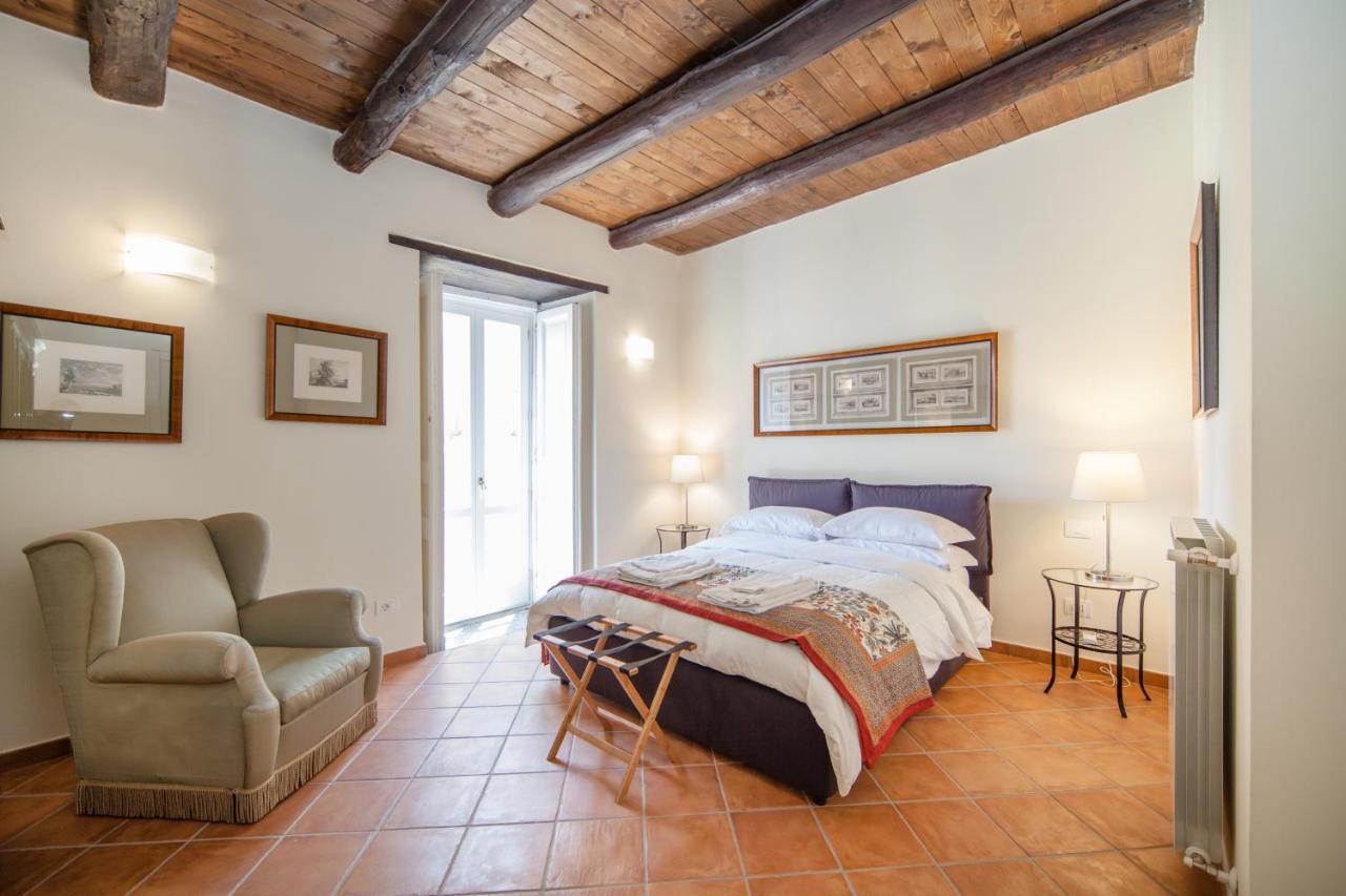 Palazzo Marigliano - Serviced Apartments Наполи Екстериор снимка